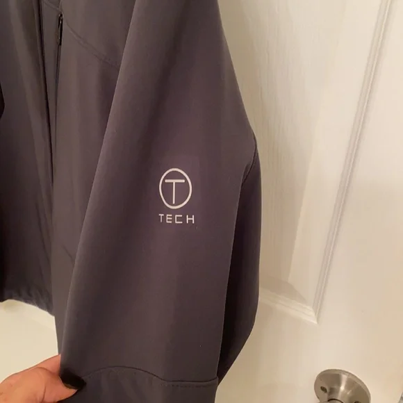 Tumi Tech Men’s Jacket - Picture 5 of 6